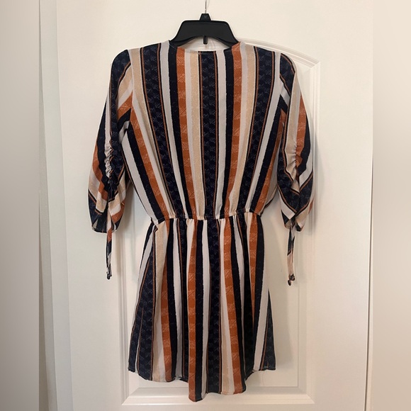 Striped Elastic Waist Dress with Zipper V-neck - Picture 4 of 4